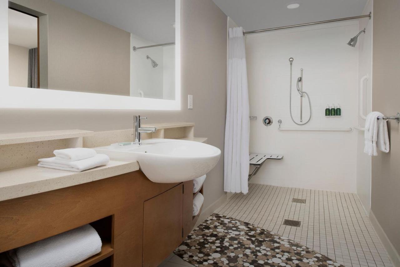 Springhill Suites By Marriott Huntsville West/Research Park Eksteriør billede