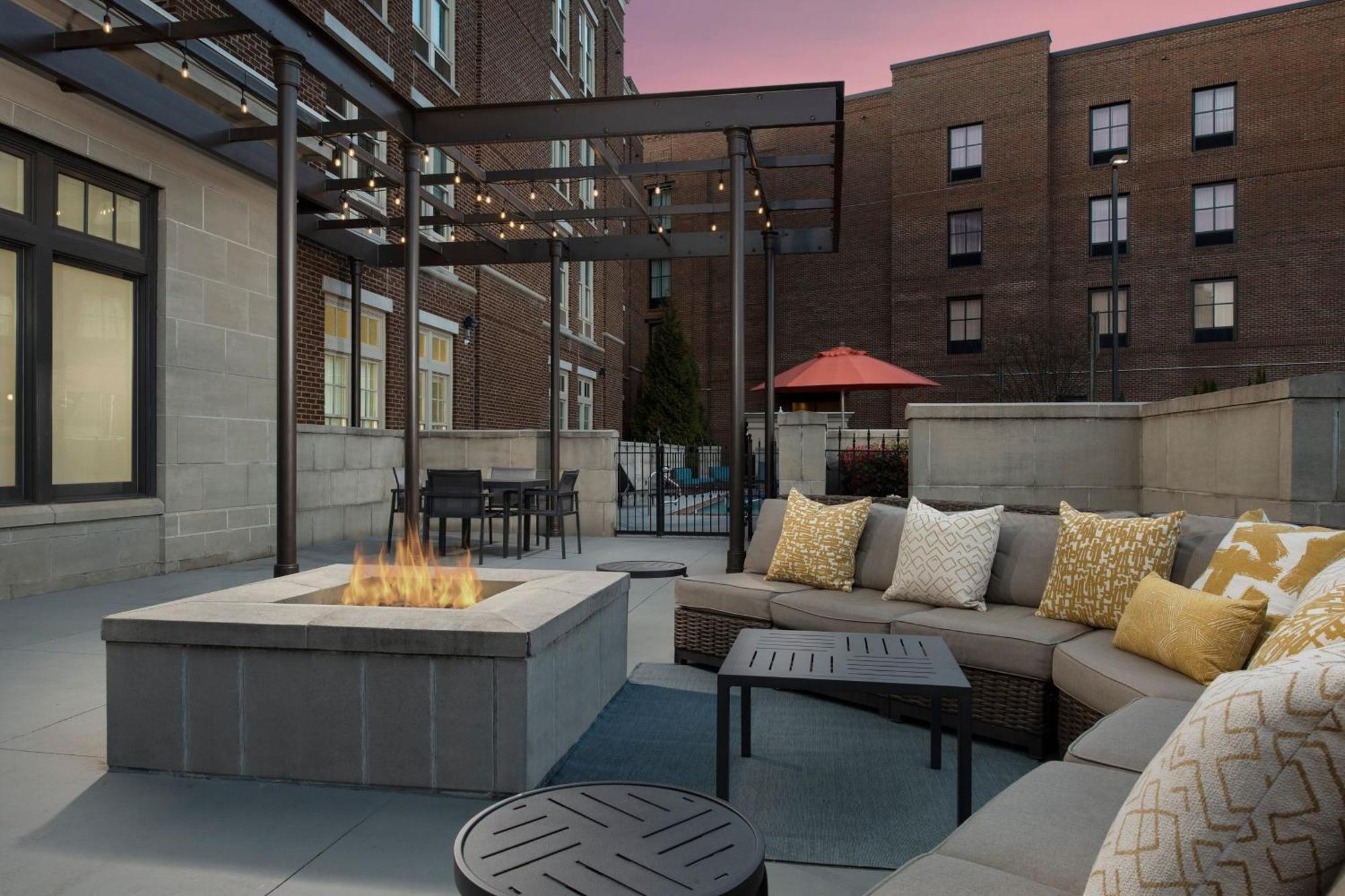 Springhill Suites By Marriott Huntsville West/Research Park Eksteriør billede